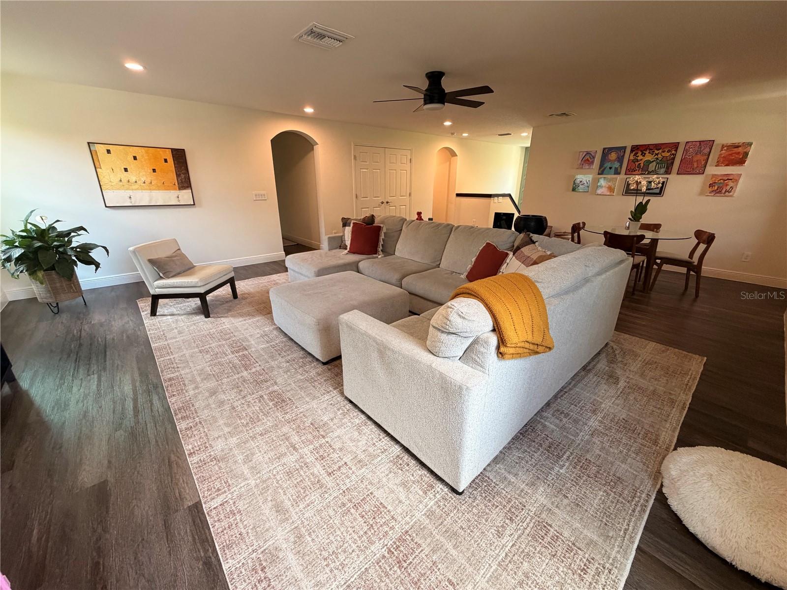 Image 26 of 55 For 12798 Munro Lane