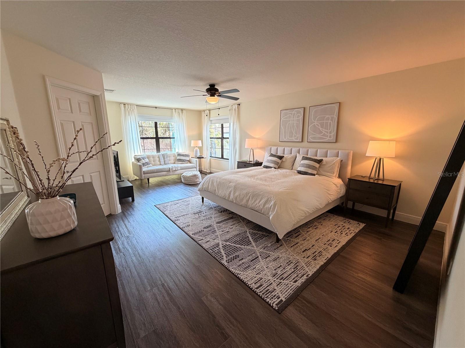 Image 27 of 55 For 12798 Munro Lane