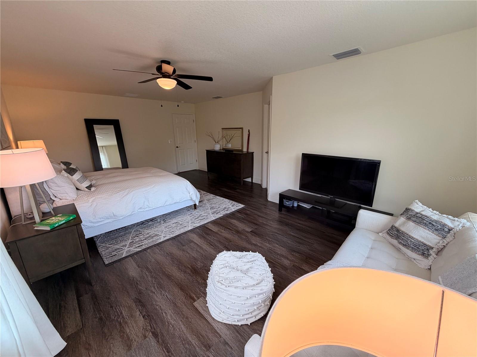 Image 29 of 55 For 12798 Munro Lane