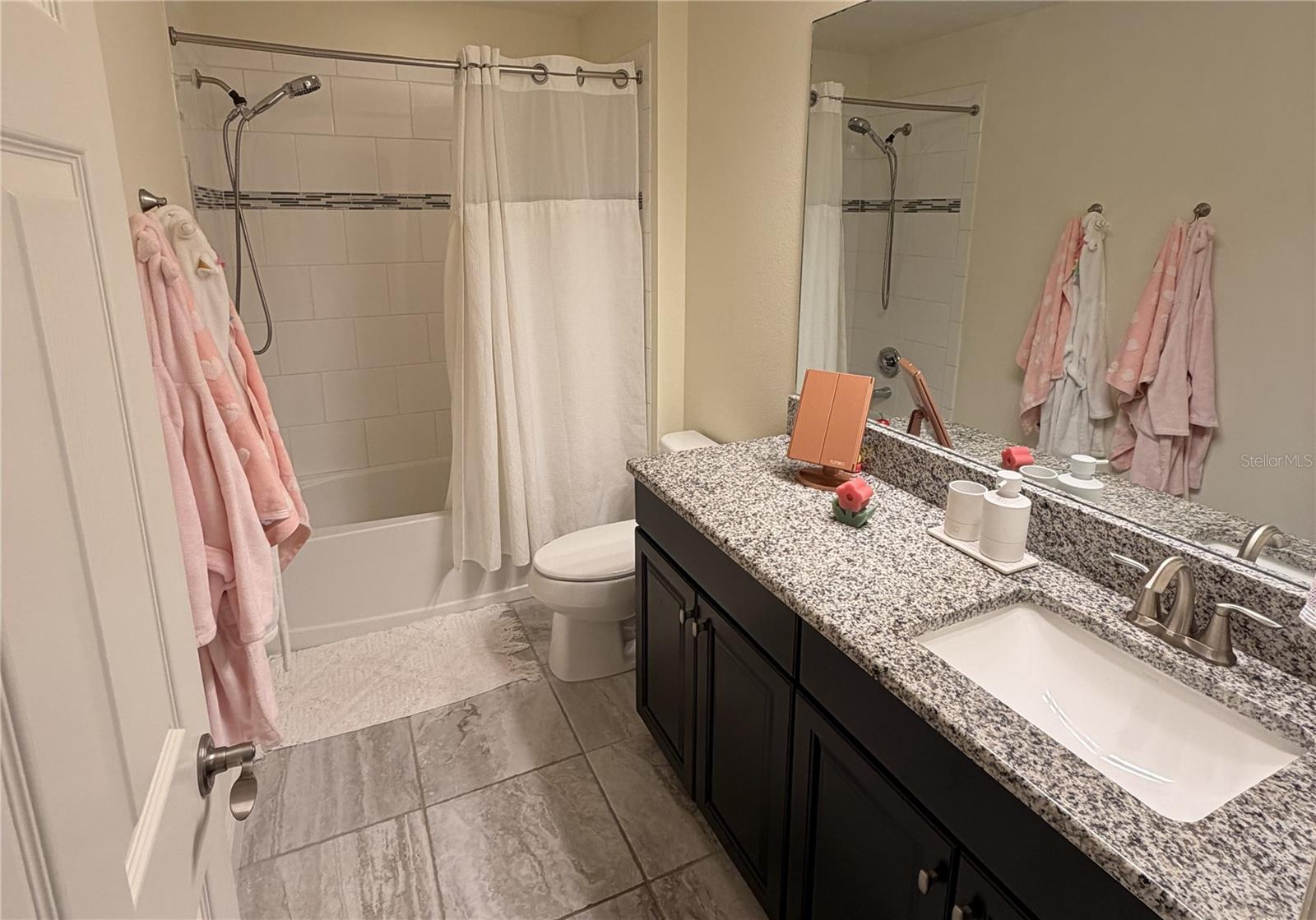 Image 45 of 55 For 12798 Munro Lane