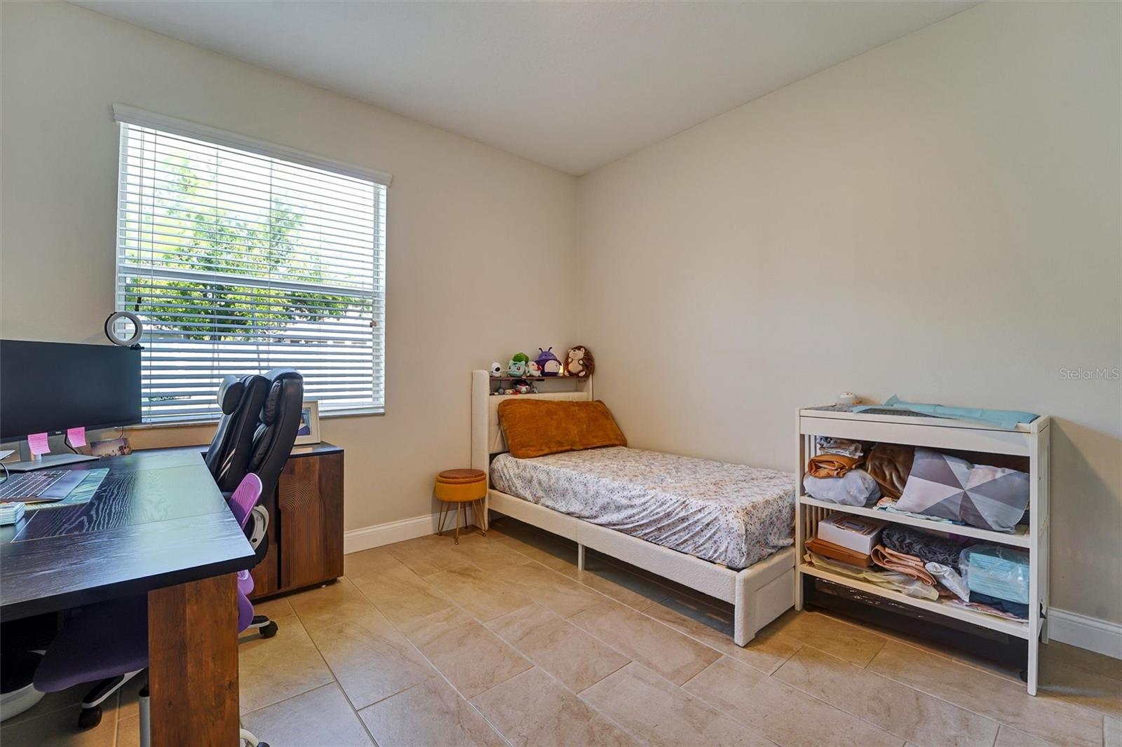 Image 14 of 33 For 20420 Autumn Fern Avenue