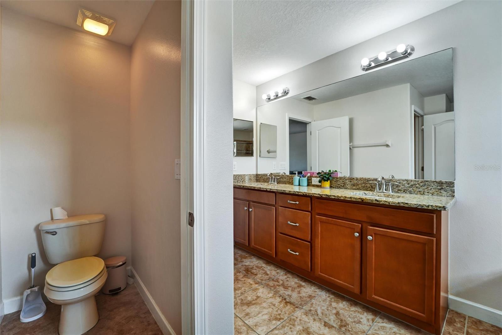 Image 23 of 33 For 20420 Autumn Fern Avenue