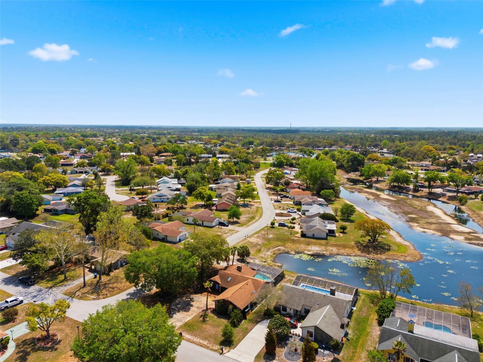 Image 28 of 30 For 8390 Dunnellon Road