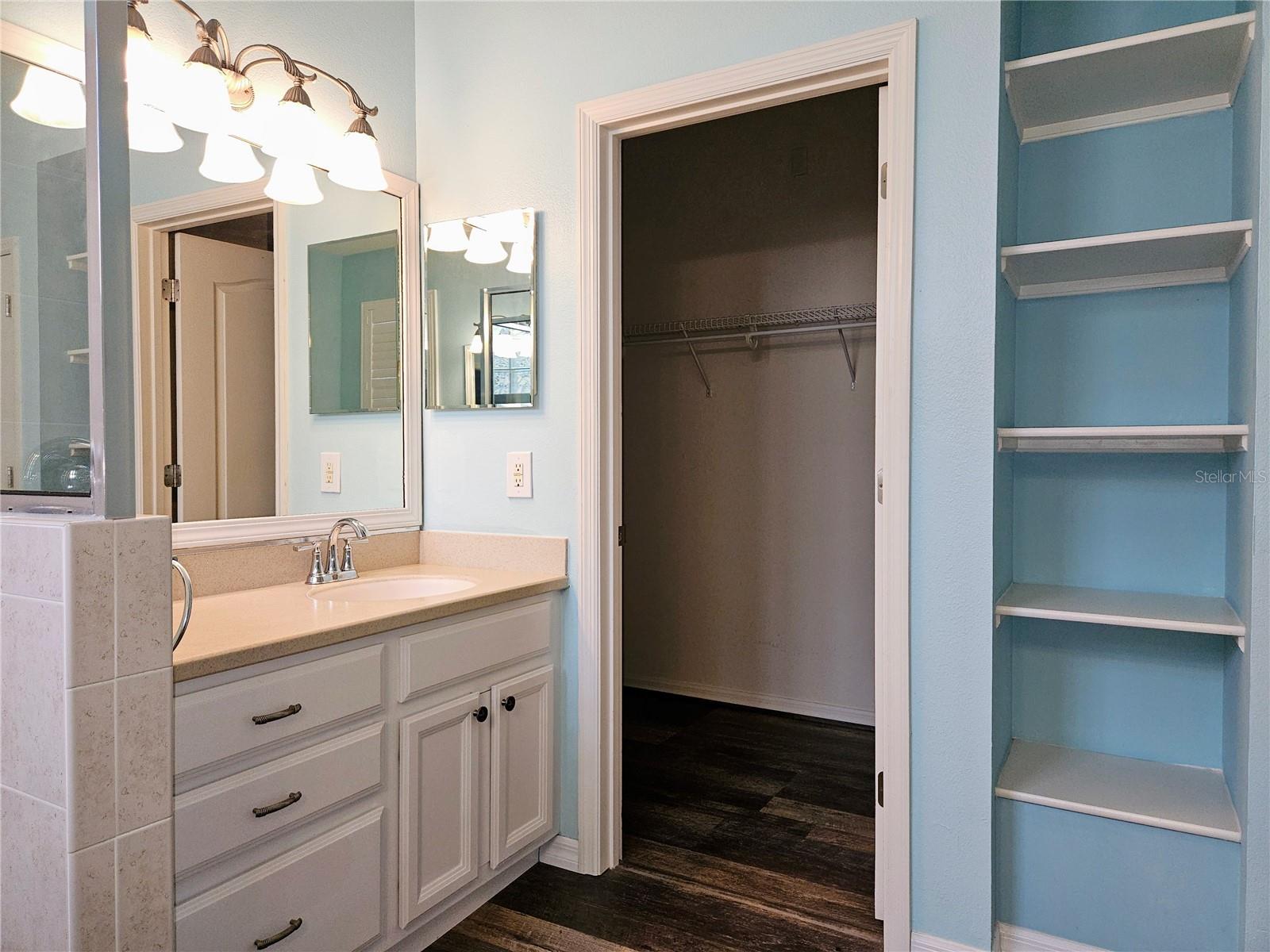 Image 25 of 60 For 12538 Cara Cara Loop