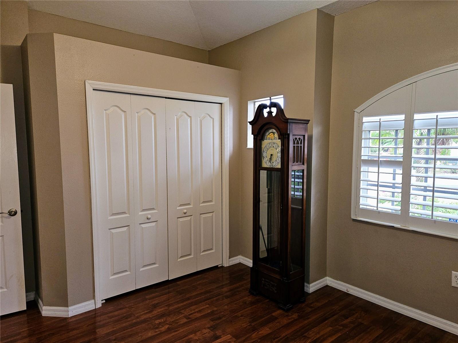 Image 29 of 60 For 12538 Cara Cara Loop