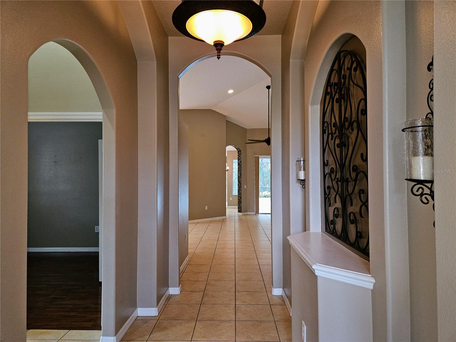 Image 4 of 60 For 12538 Cara Cara Loop