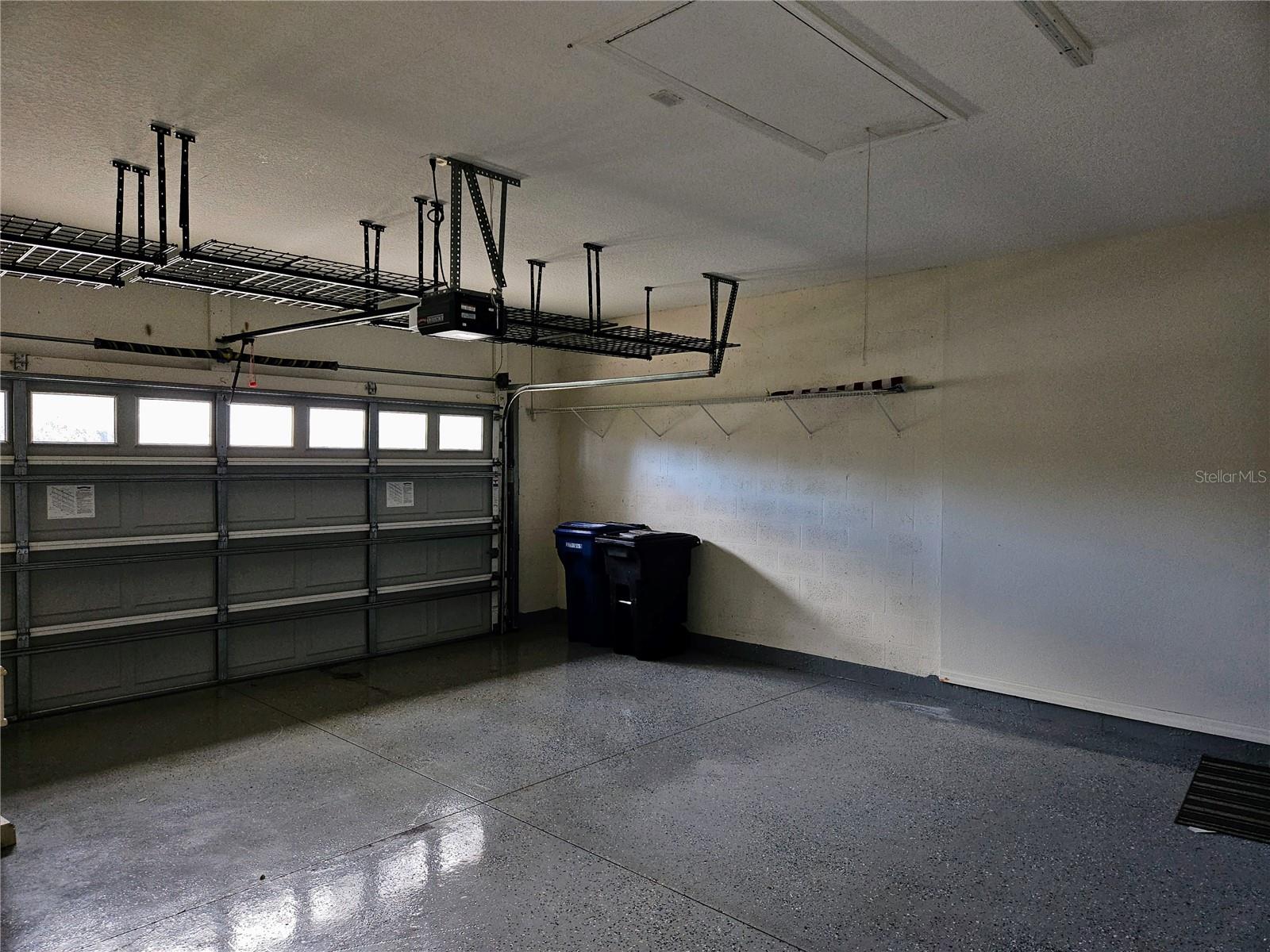 Image 42 of 60 For 12538 Cara Cara Loop