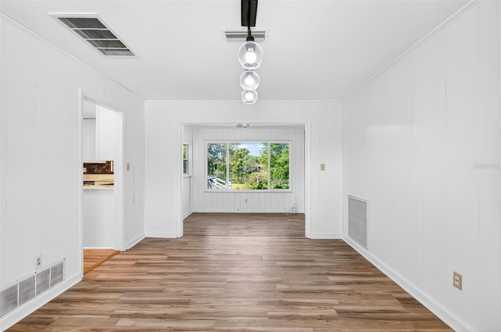 Image 11 of 60 For 1520 Keene Road