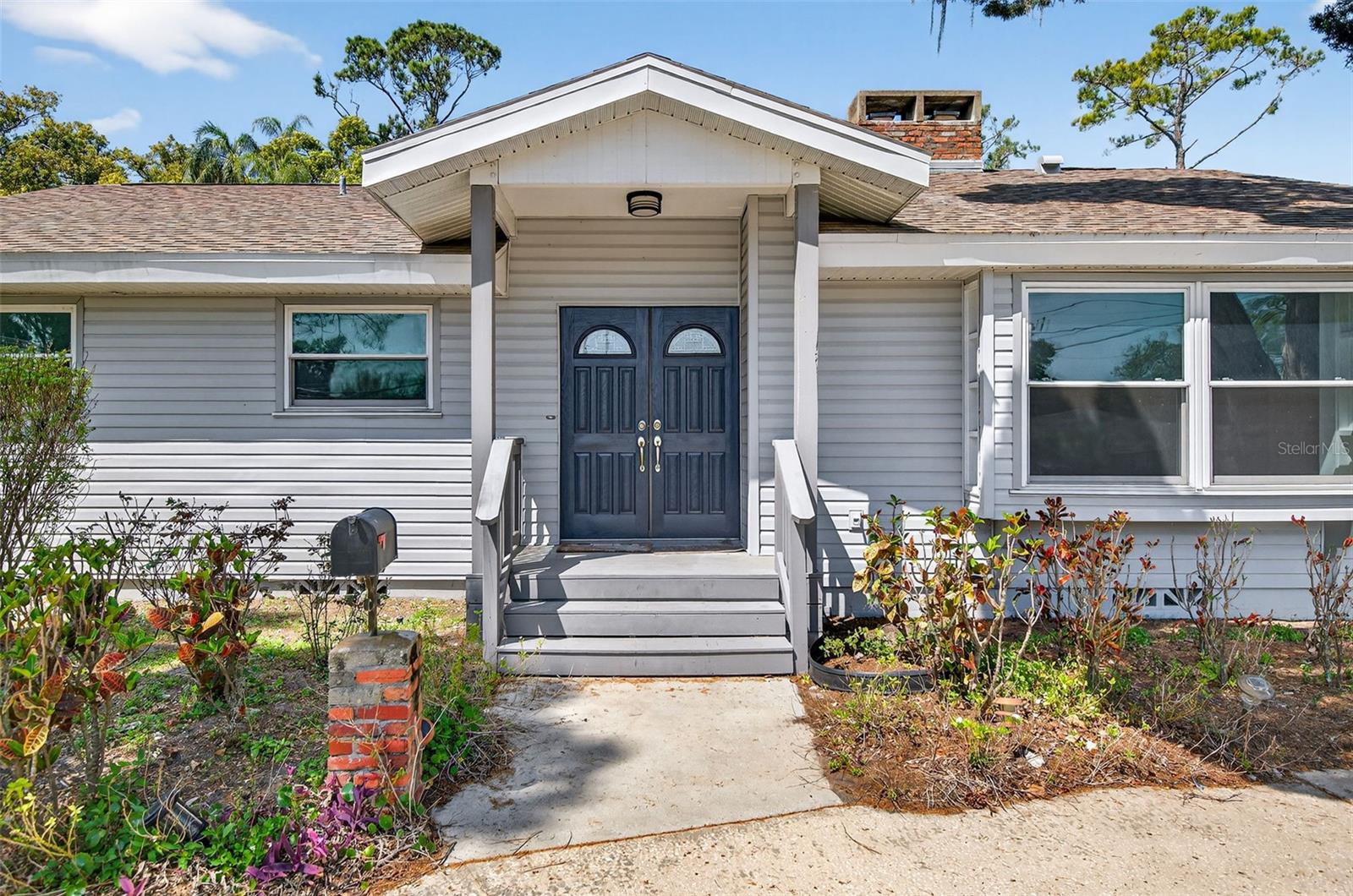 Image 2 of 60 For 1520 Keene Road