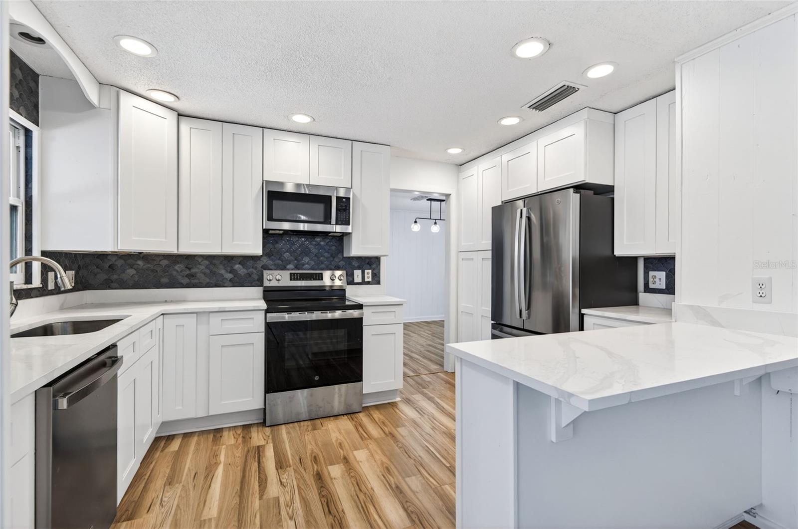 Image 21 of 60 For 1520 Keene Road