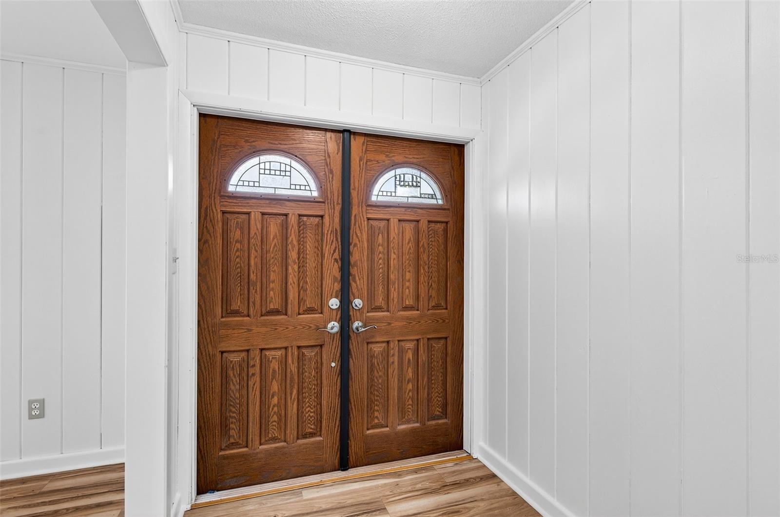 Image 4 of 60 For 1520 Keene Road