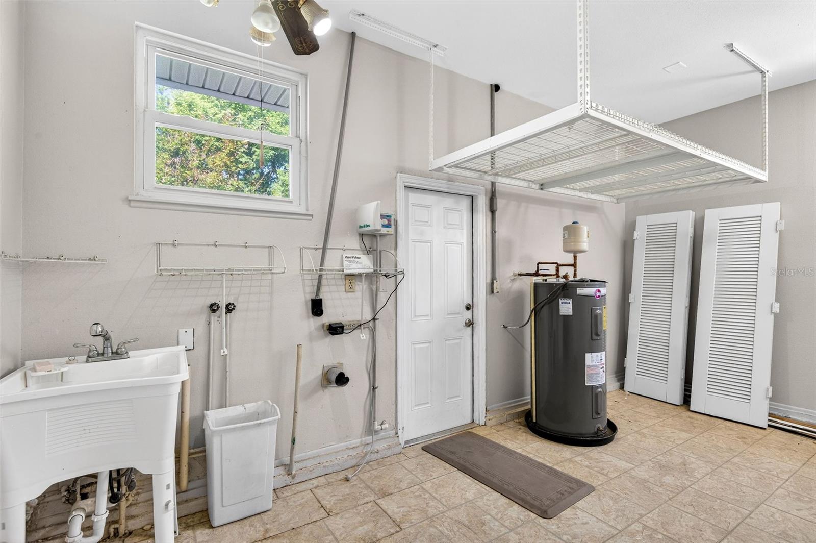 Image 40 of 60 For 1520 Keene Road