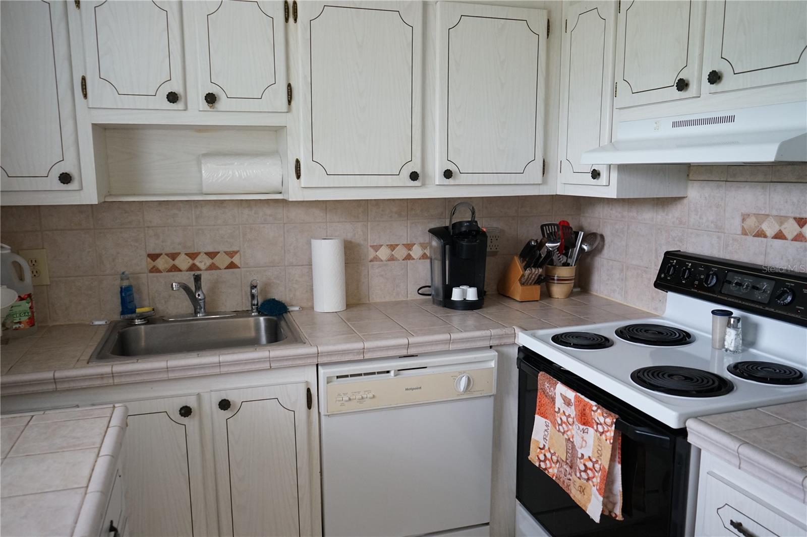 Image 12 of 50 For 101 Cambridge Trl  205