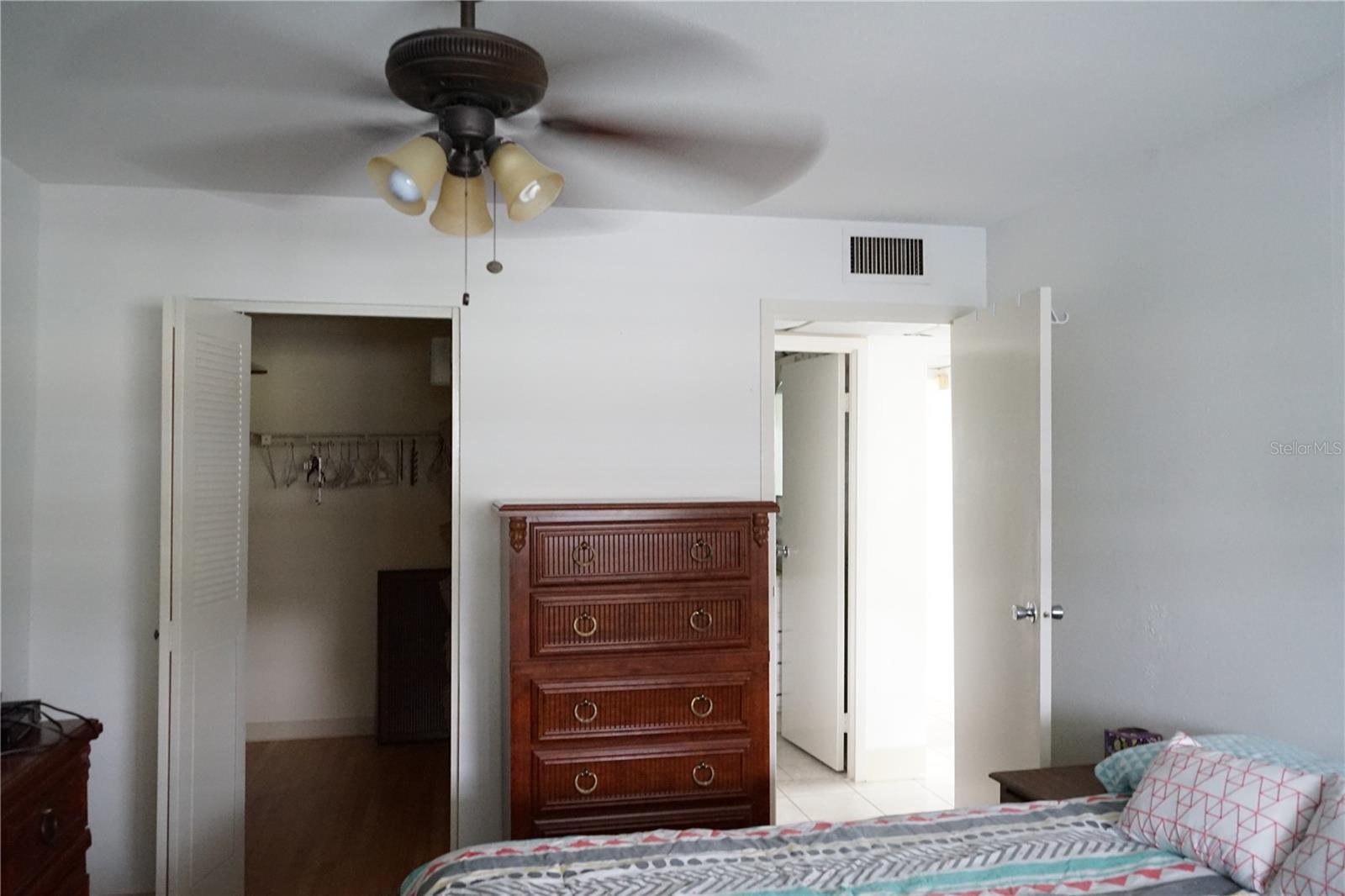 Image 16 of 50 For 101 Cambridge Trl  205