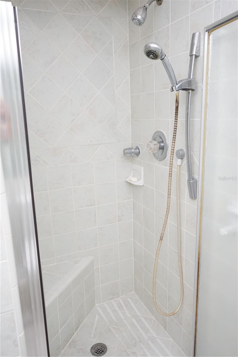 Image 19 of 50 For 101 Cambridge Trl  205