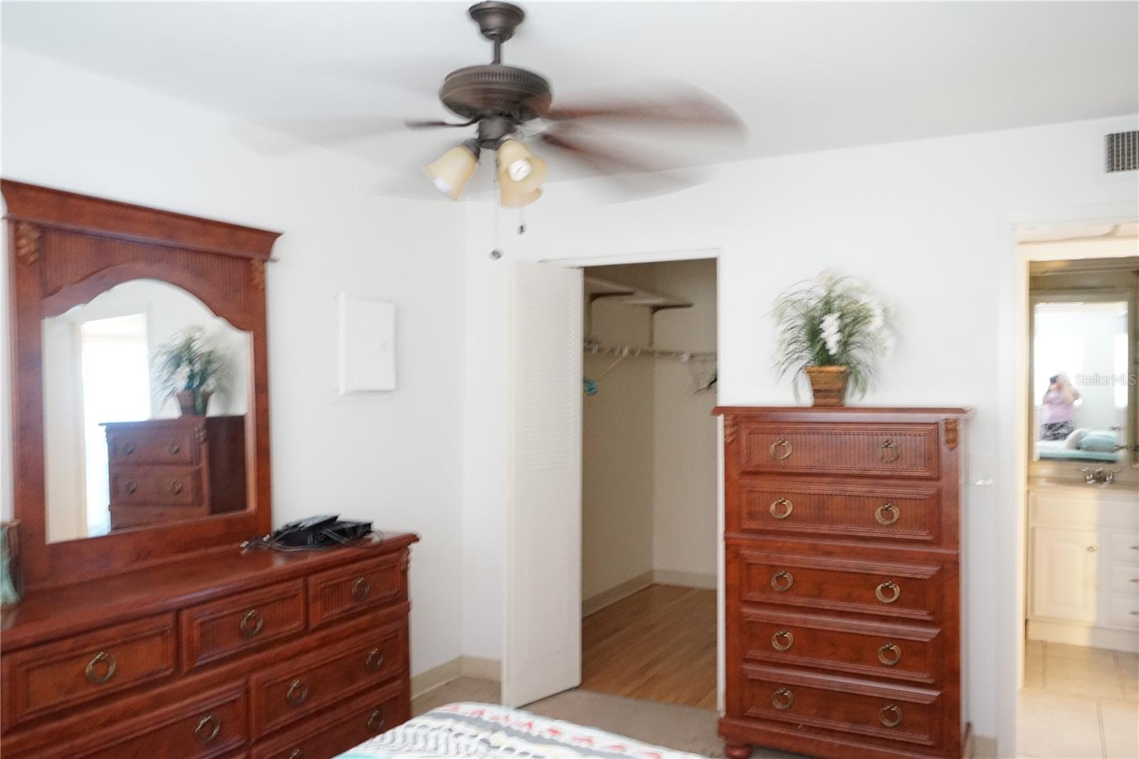 Image 27 of 50 For 101 Cambridge Trl  205