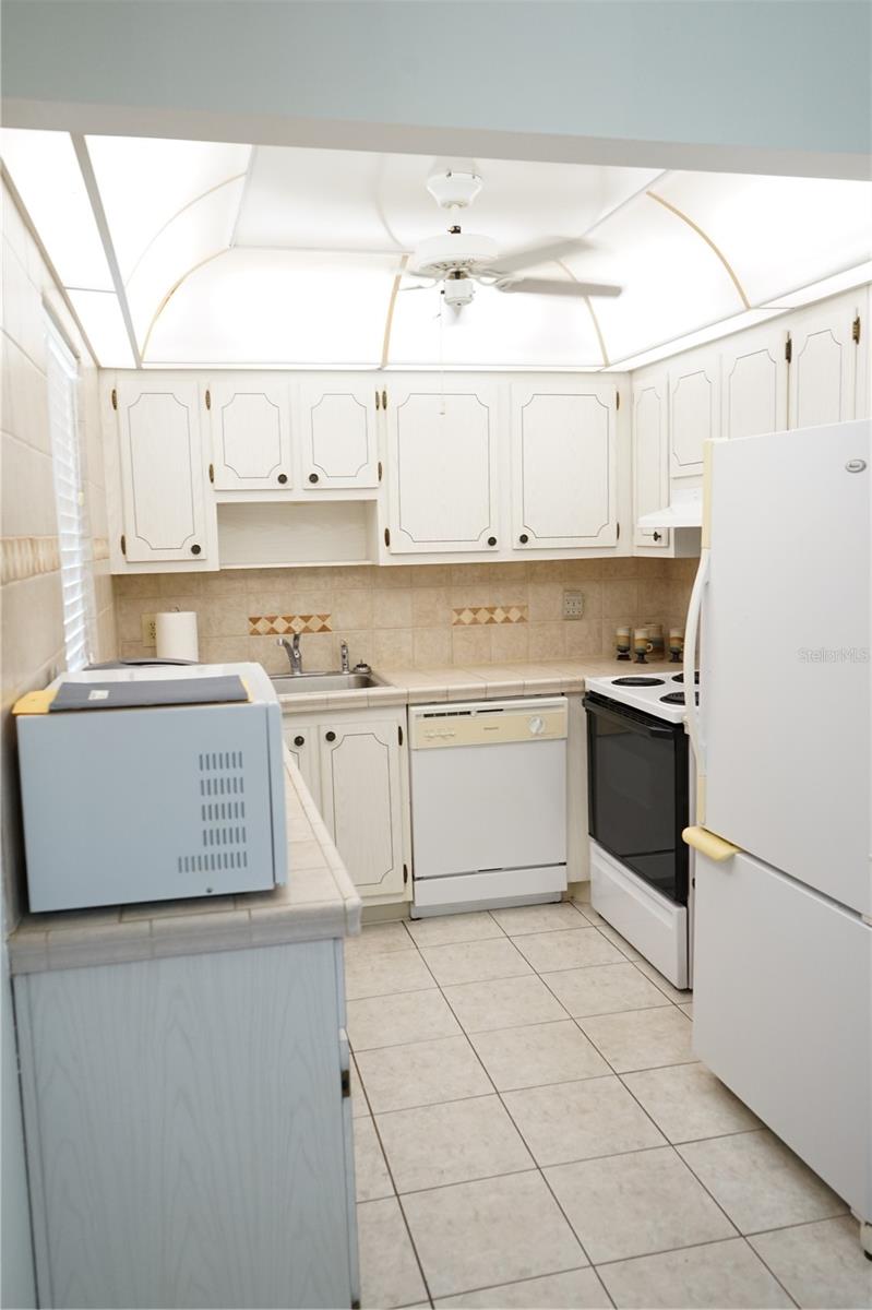 Image 7 of 50 For 101 Cambridge Trl  205