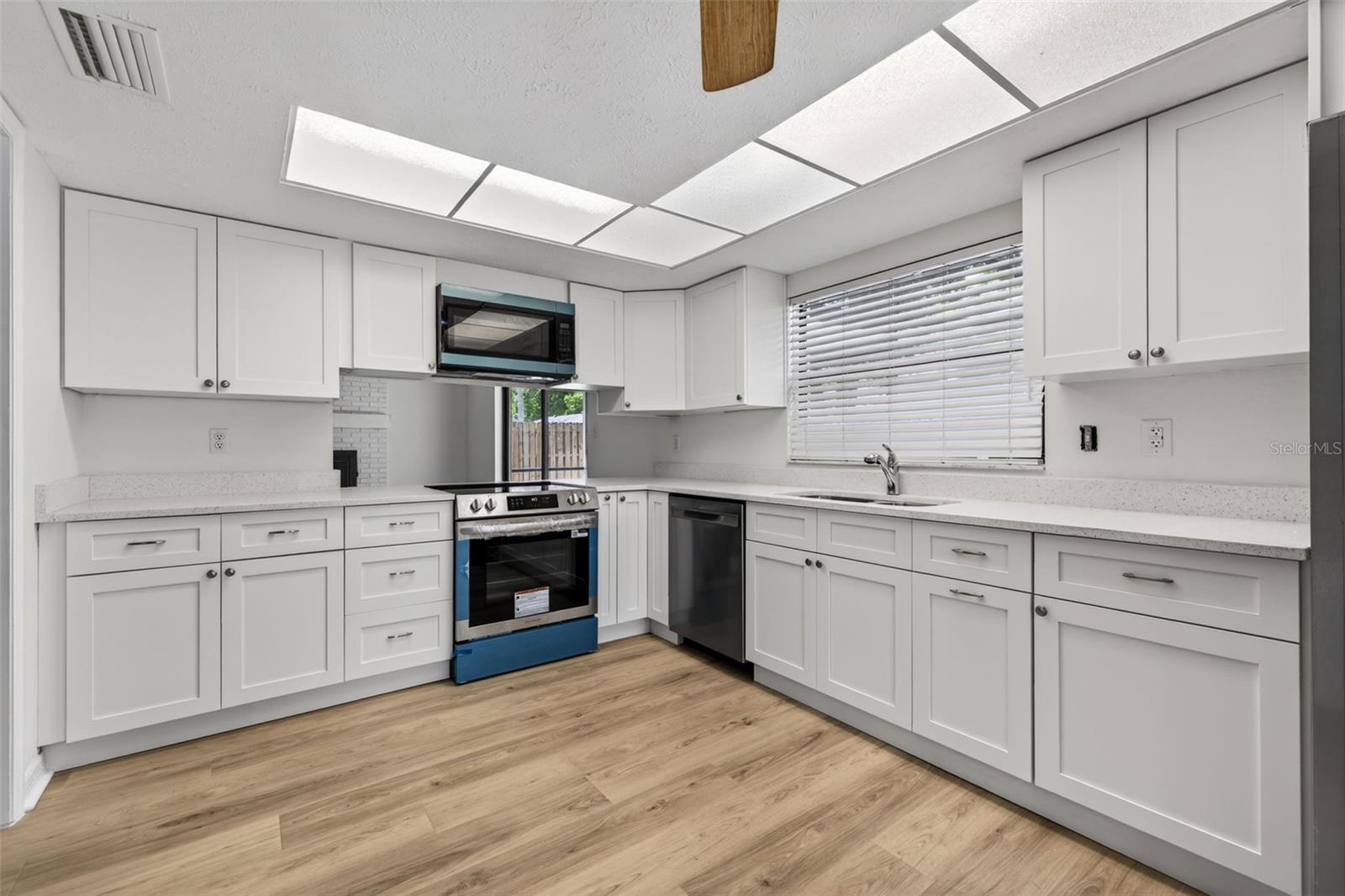 Image 10 of 30 For 15710 Pinto Place