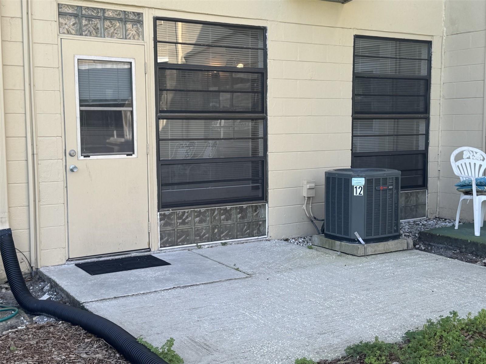 Image 14 of 62 For 2040 World Parkway Boulevard 12