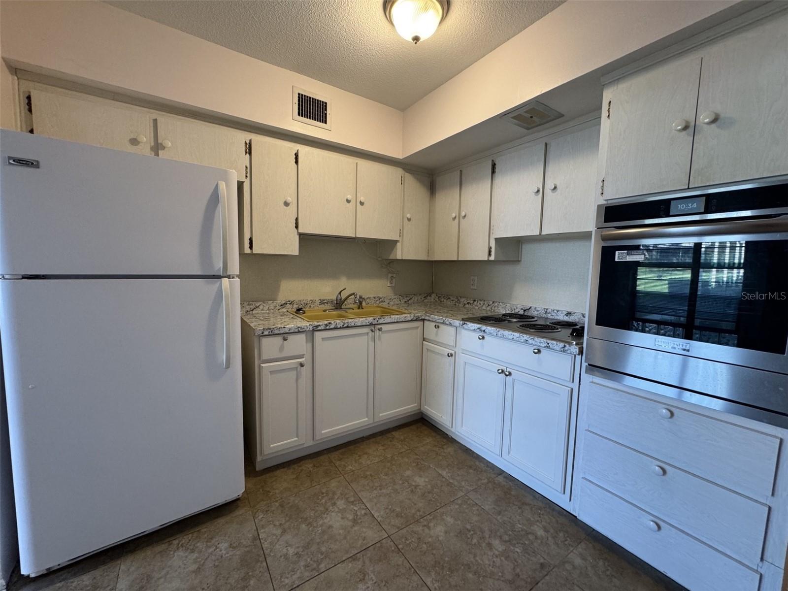 Image 6 of 62 For 2040 World Parkway Boulevard 12