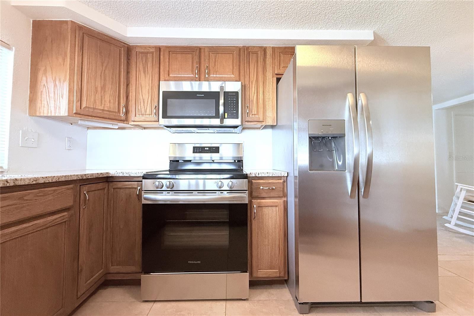 Listing photo id 13 for 3407 Honeymoon Lane