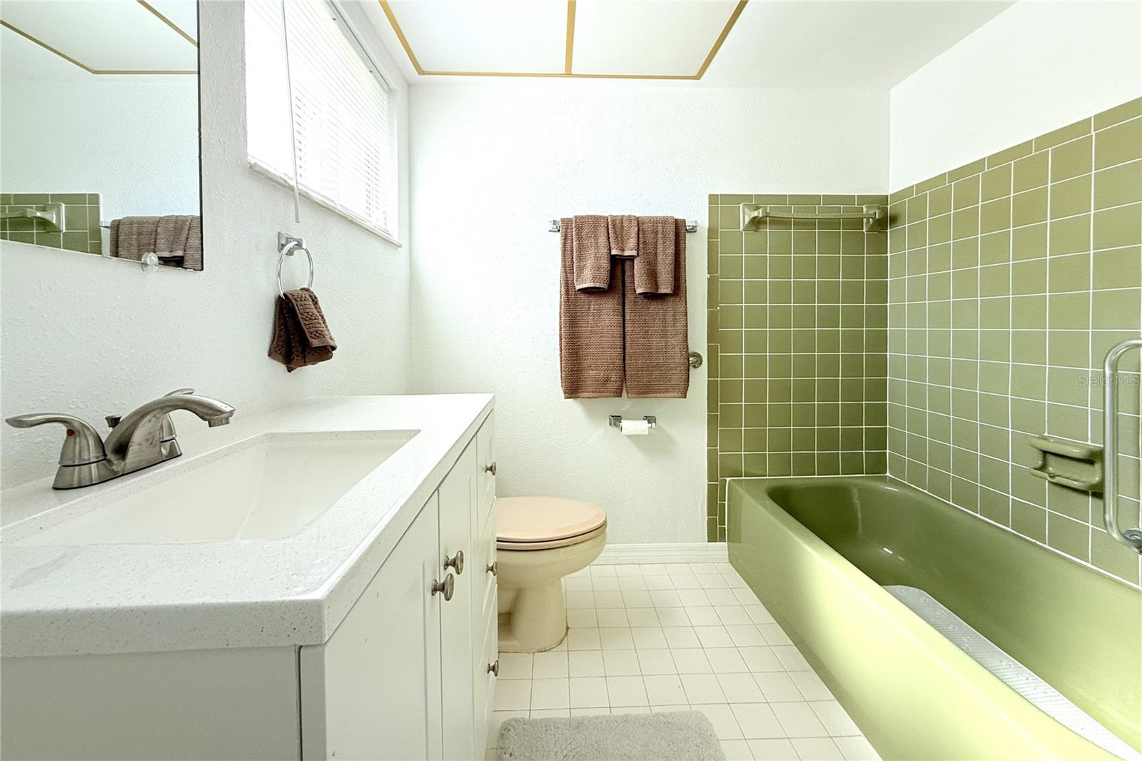 Listing photo id 27 for 3407 Honeymoon Lane