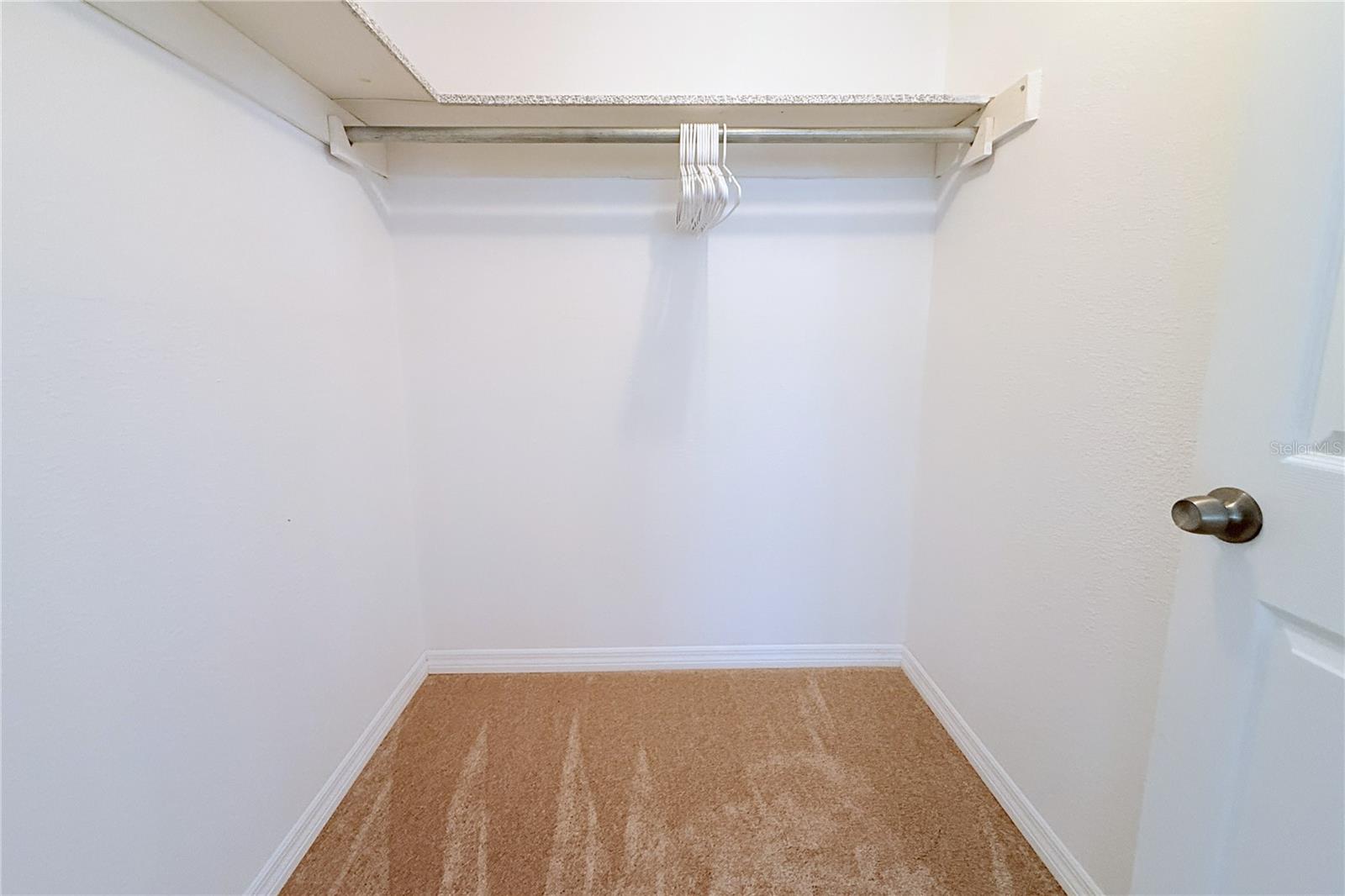 Listing photo id 32 for 3407 Honeymoon Lane