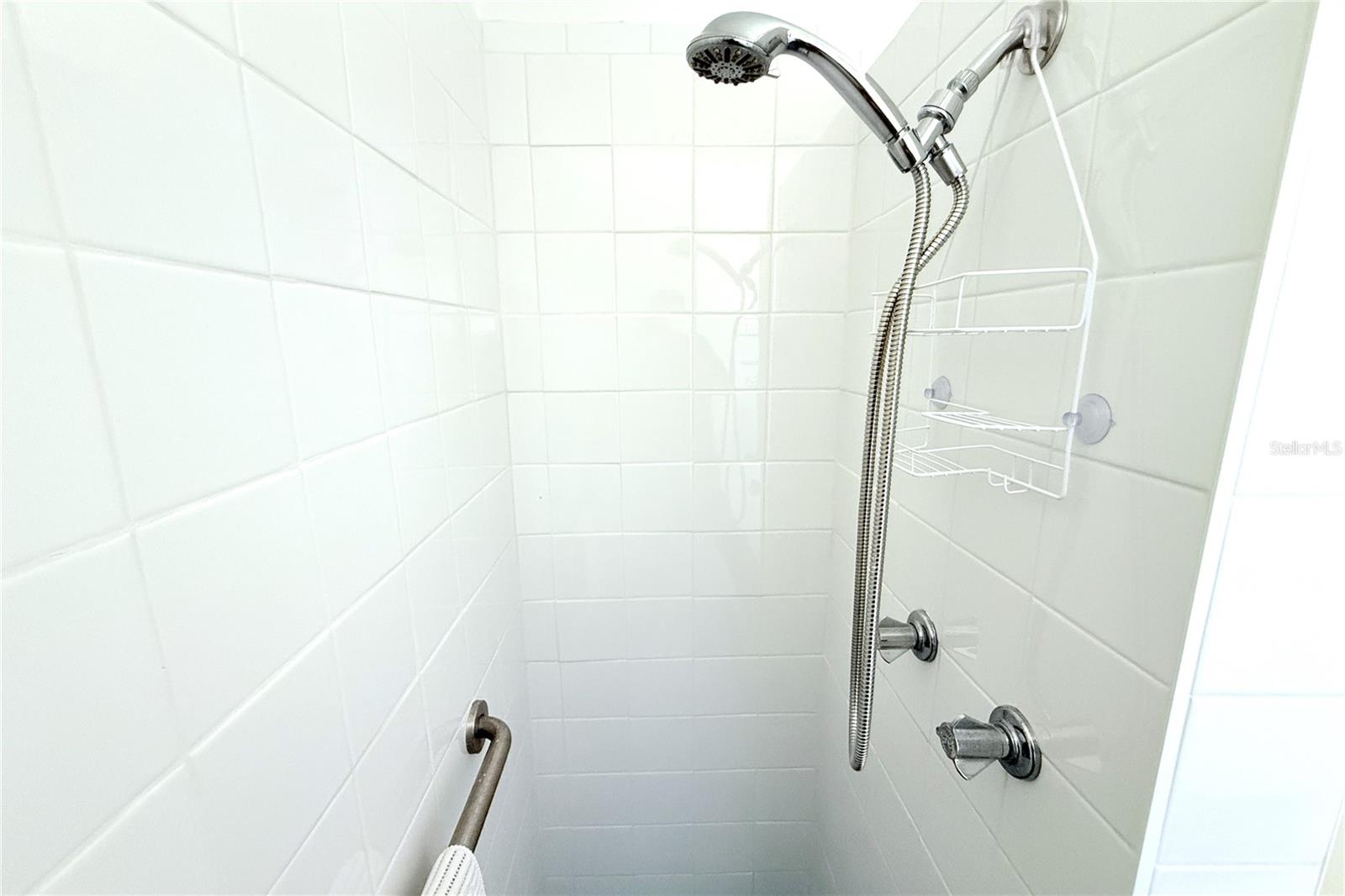 Listing photo id 37 for 3407 Honeymoon Lane