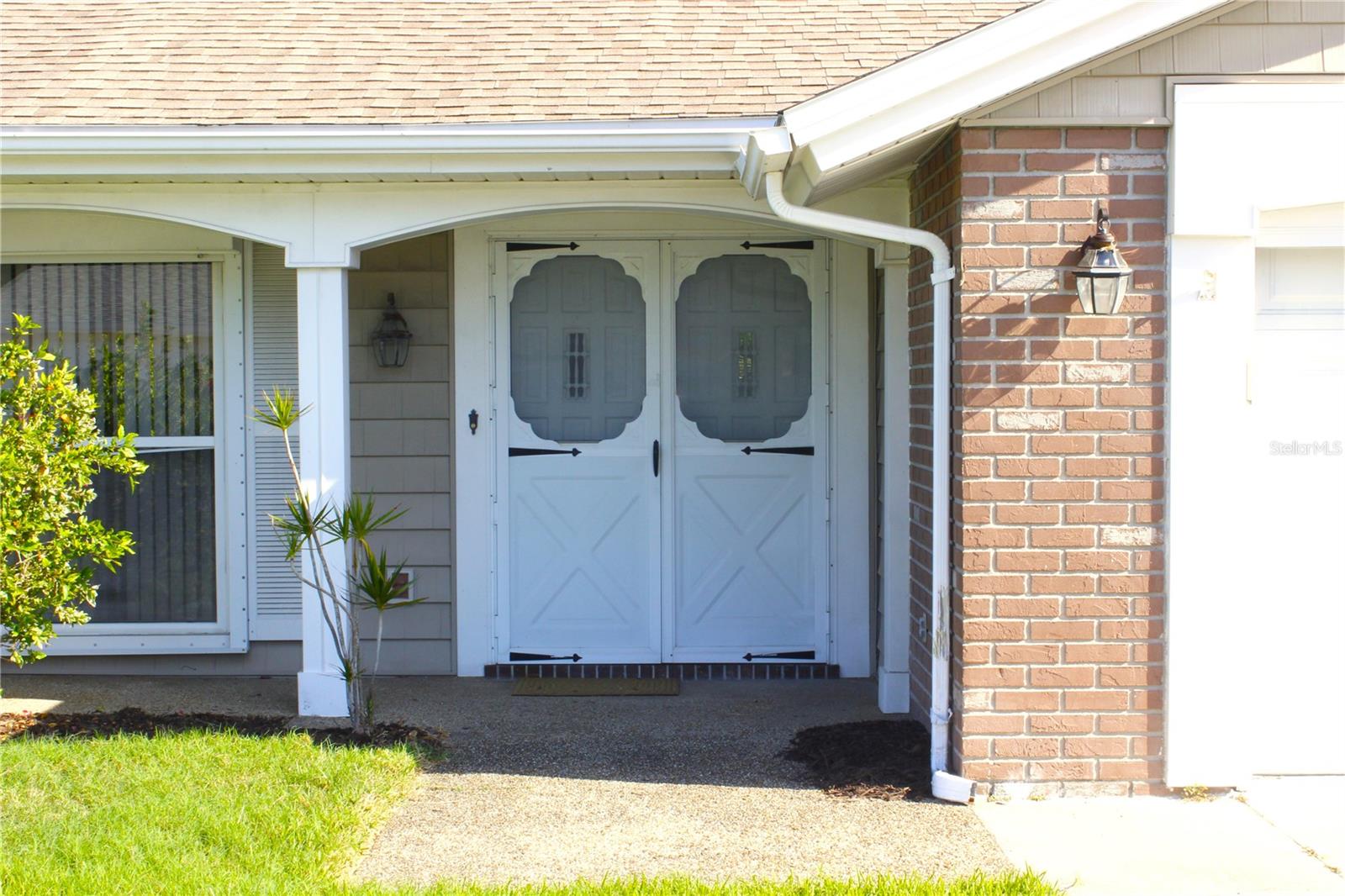 Listing photo id 2 for 3407 Honeymoon Lane