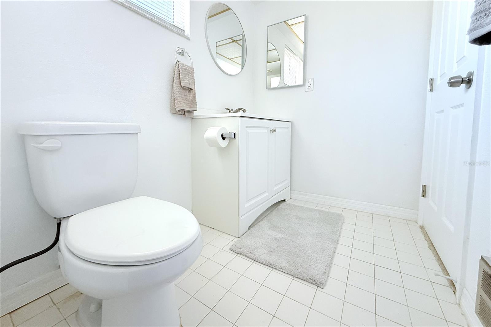 Listing photo id 38 for 3407 Honeymoon Lane