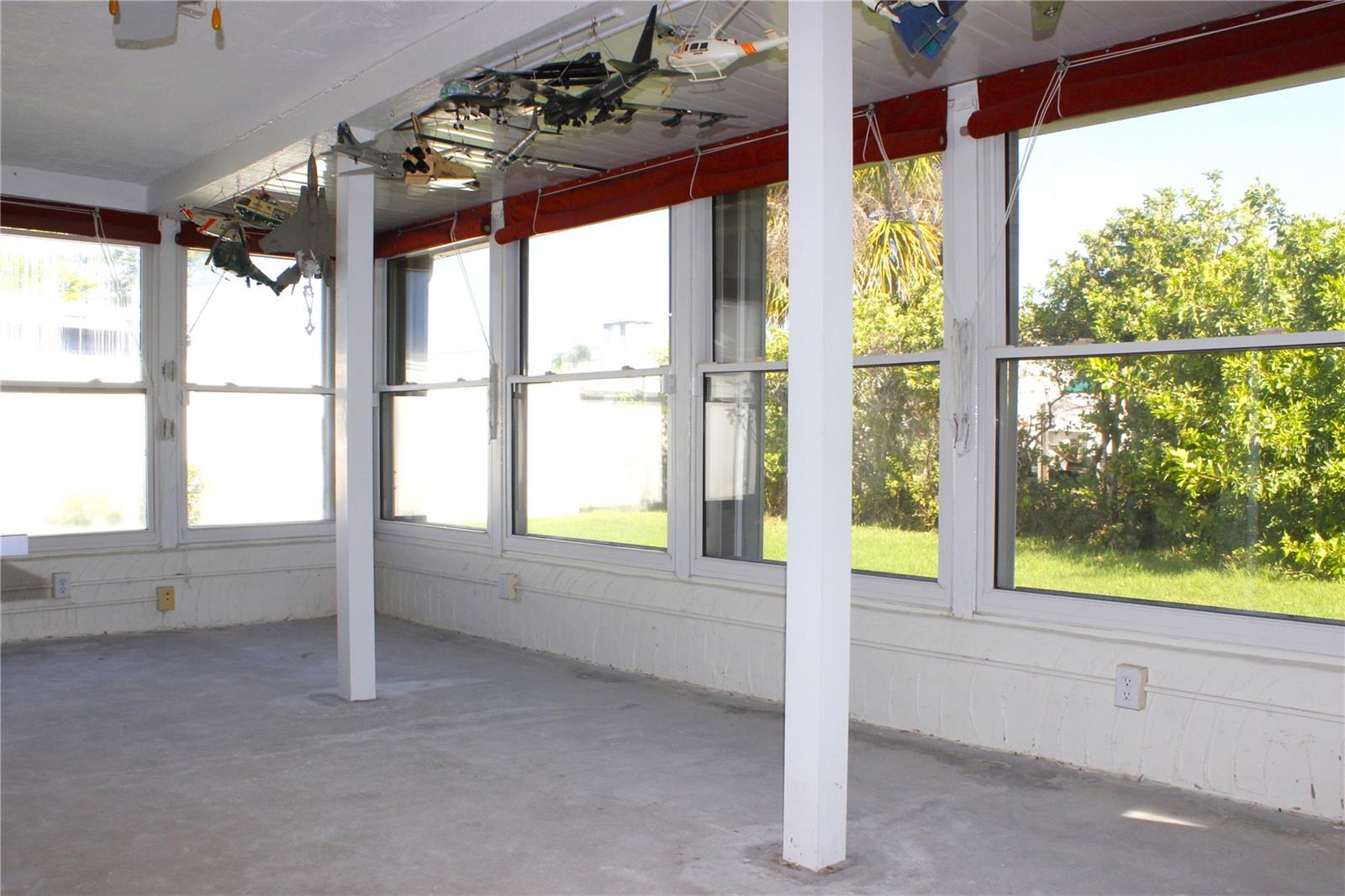 Listing photo id 43 for 3407 Honeymoon Lane