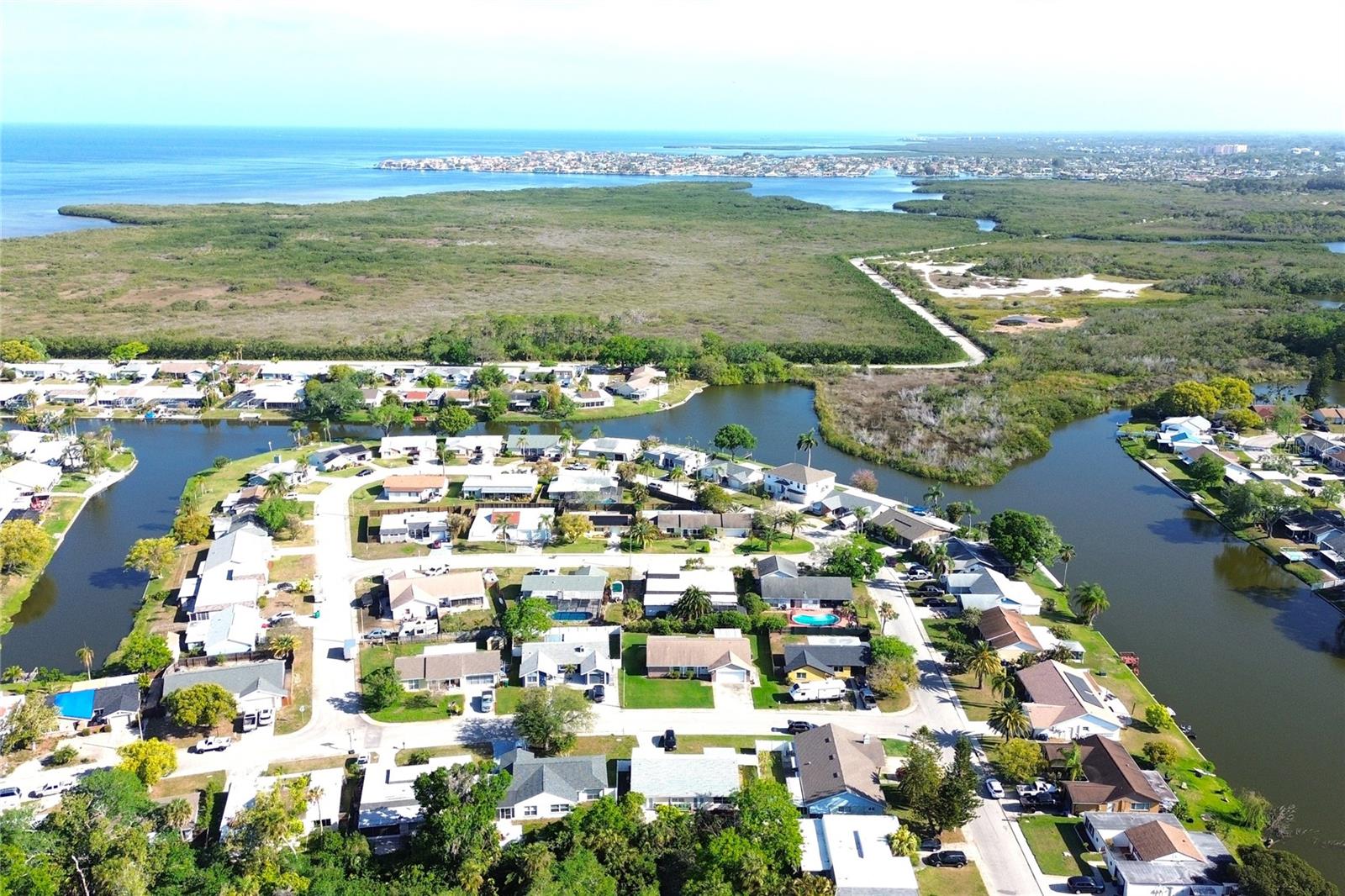 Listing photo id 55 for 3407 Honeymoon Lane