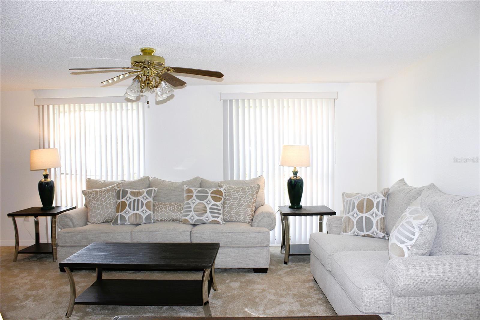 Listing photo id 4 for 3407 Honeymoon Lane