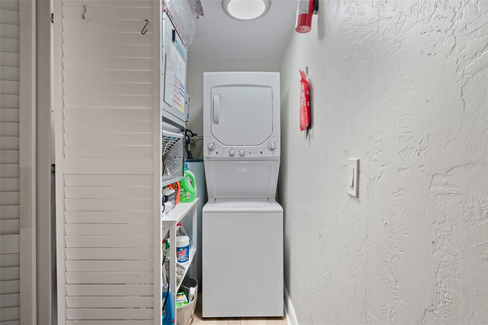 Image 6 of 12 For 1980 Tahitian Place 39