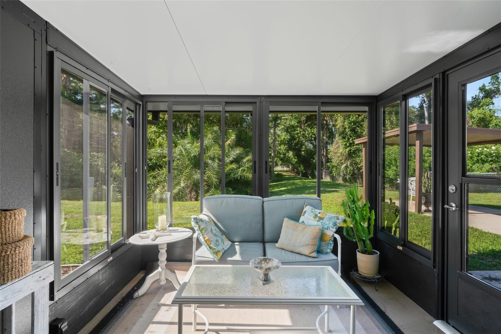 Image 9 of 12 For 1980 Tahitian Place 39