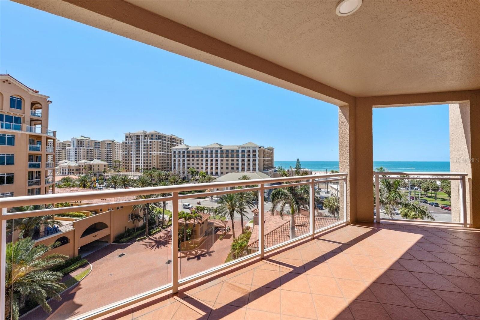 Image 2 of 48 For 521 Mandalay Avenue 701