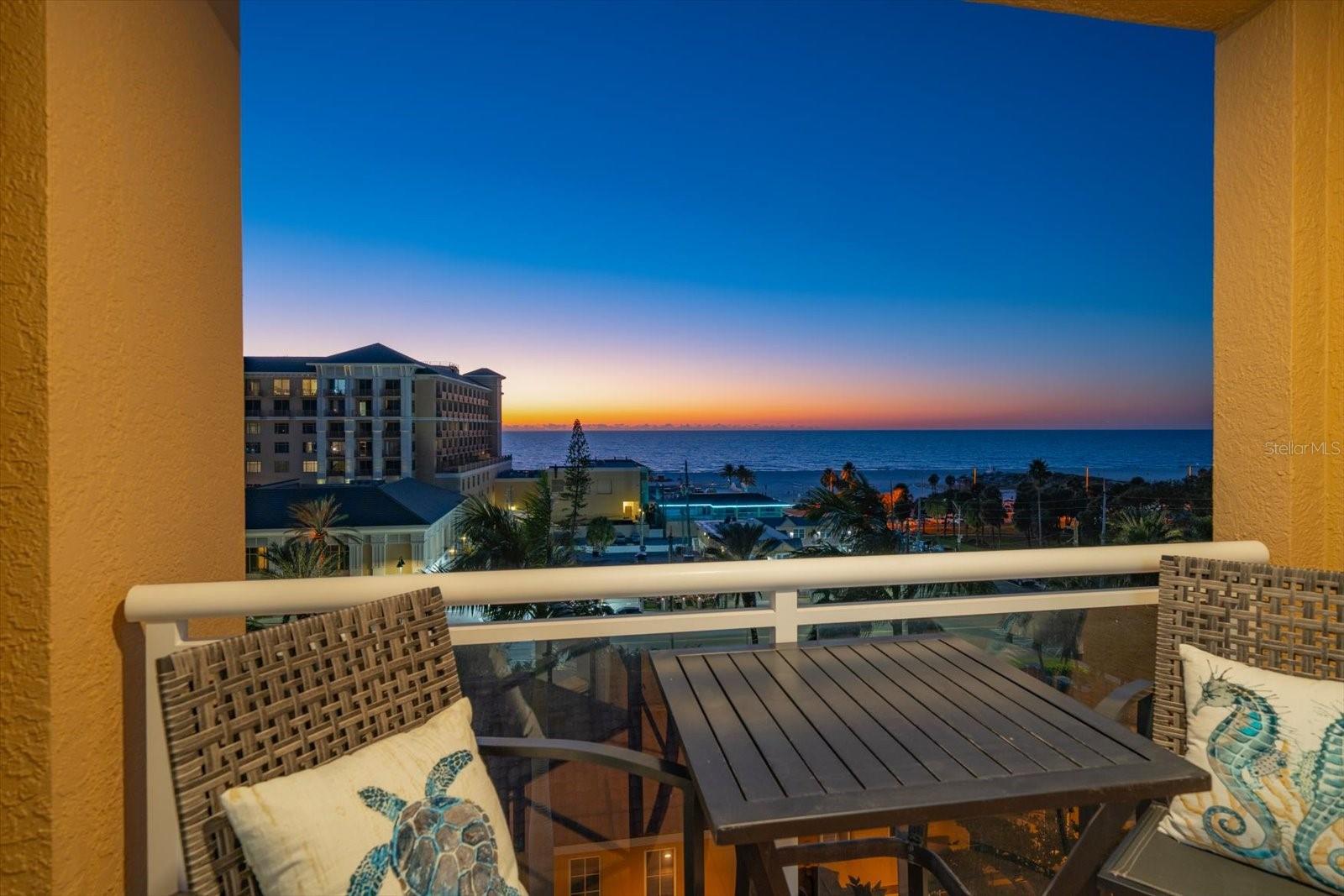 Image 34 of 48 For 521 Mandalay Avenue 701