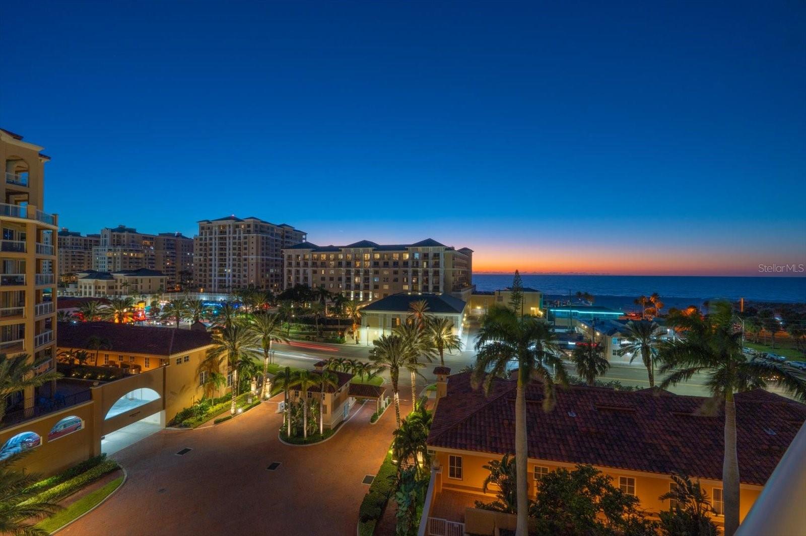 Image 36 of 48 For 521 Mandalay Avenue 701