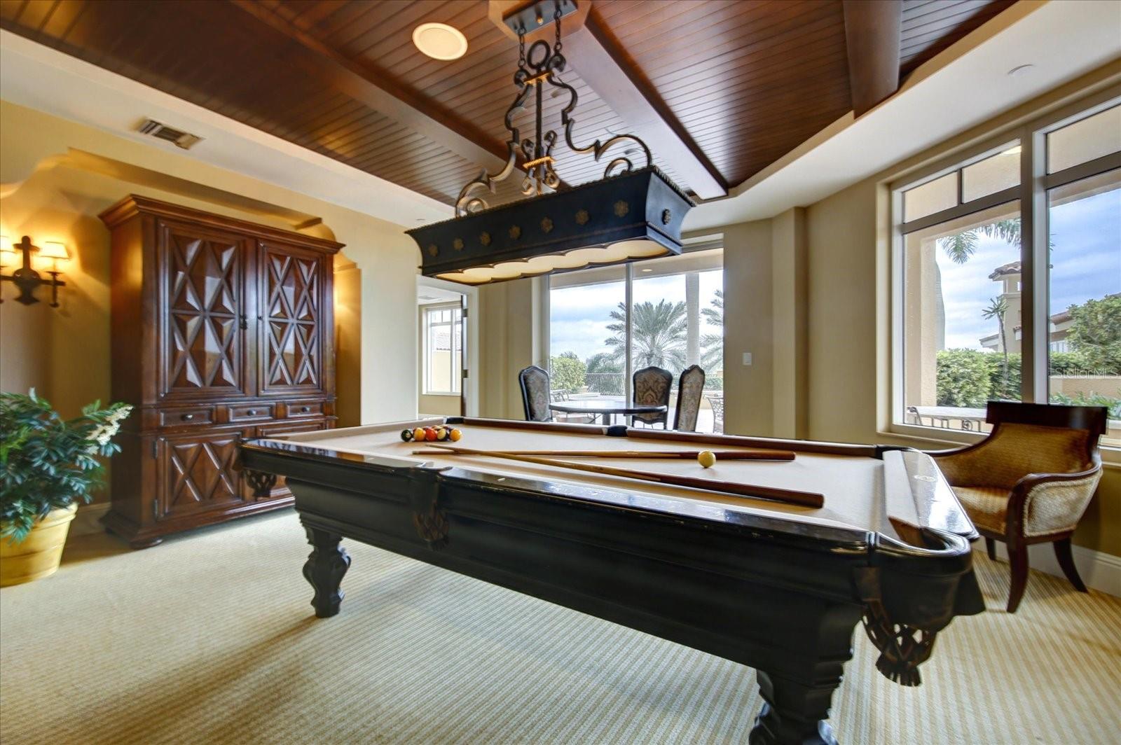 Image 39 of 48 For 521 Mandalay Avenue 701