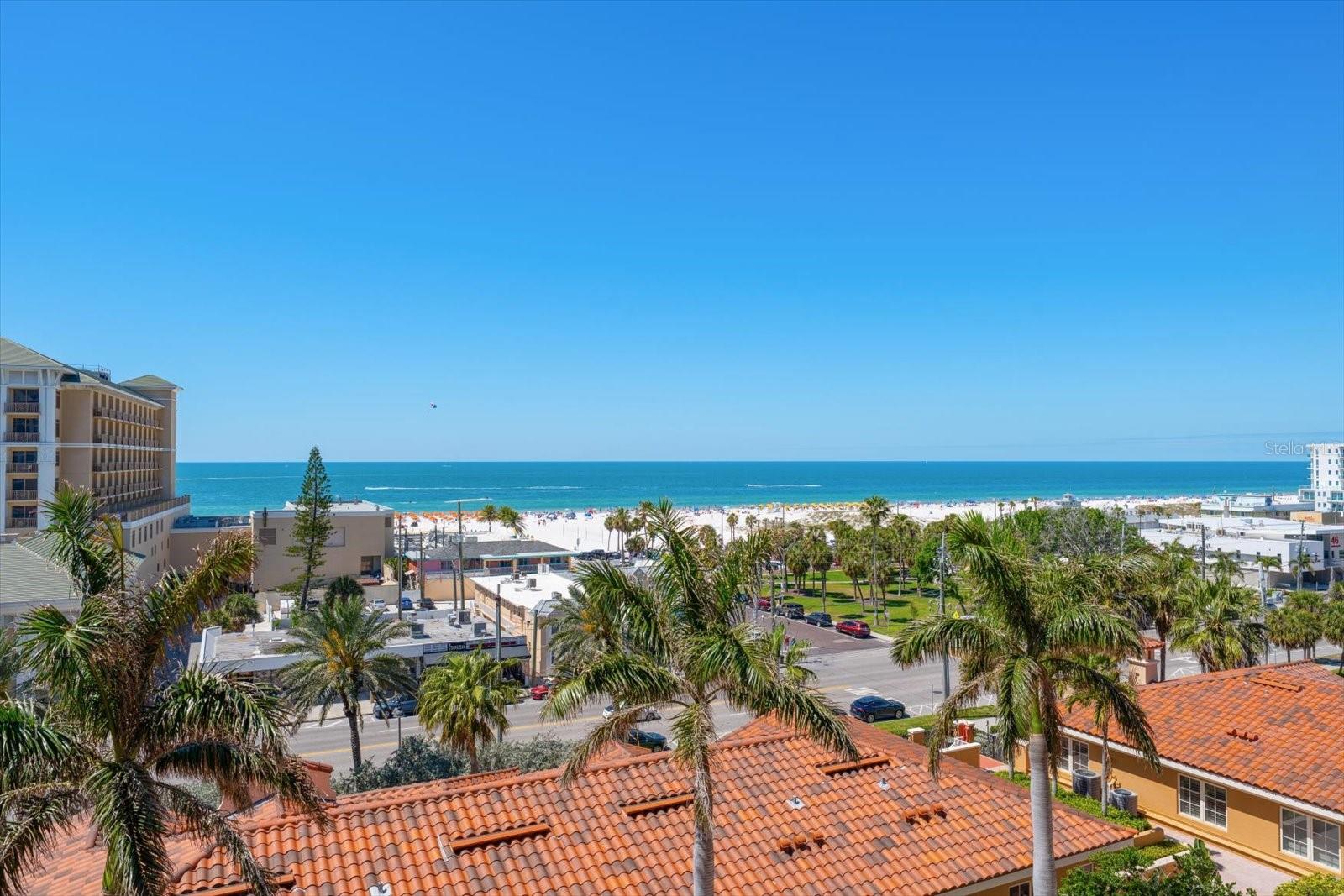 Image 4 of 48 For 521 Mandalay Avenue 701