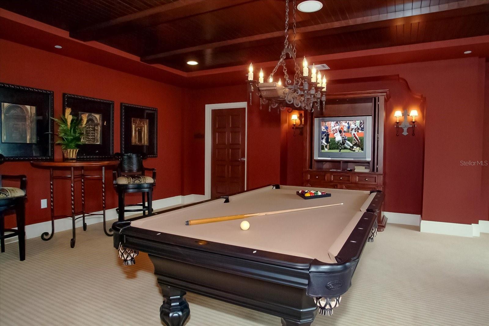 Image 41 of 48 For 521 Mandalay Avenue 701