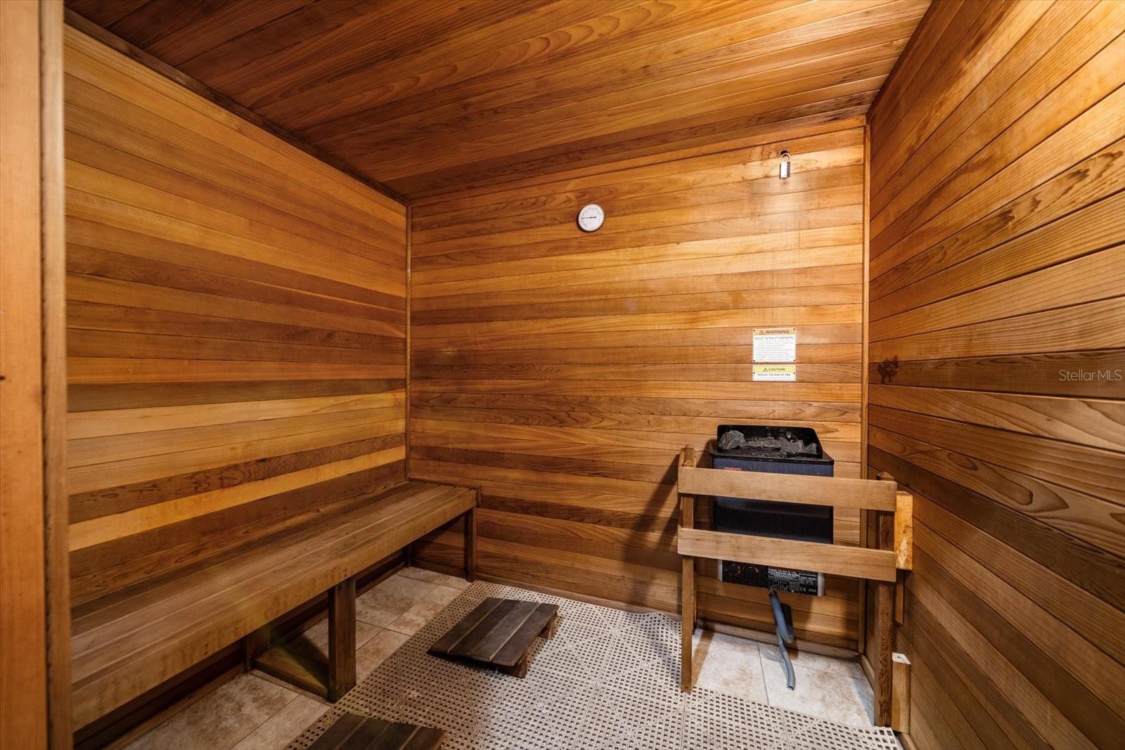 Image 45 of 48 For 521 Mandalay Avenue 701