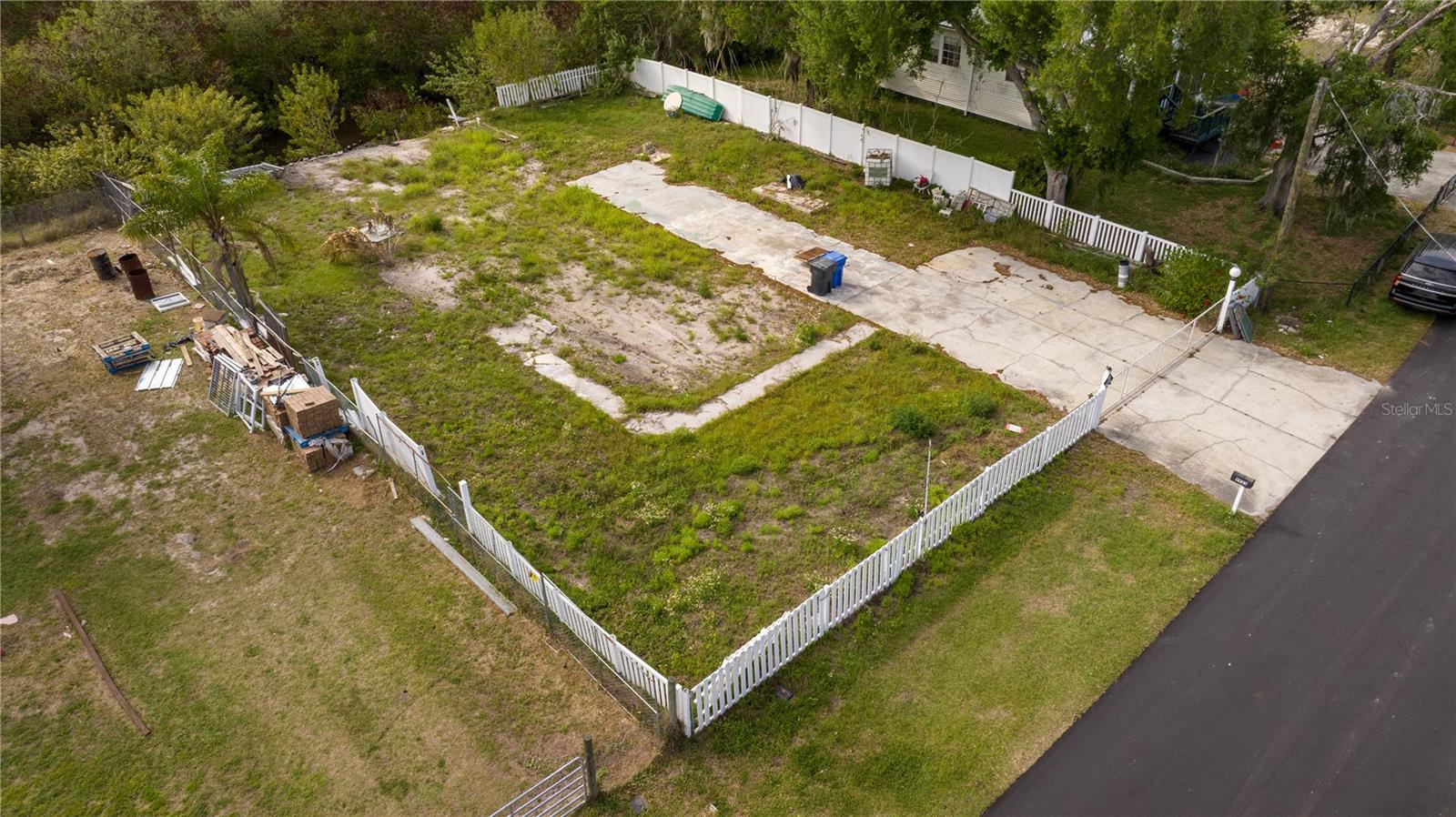 Image 6 of 9 For 9923 Alavista Drive
