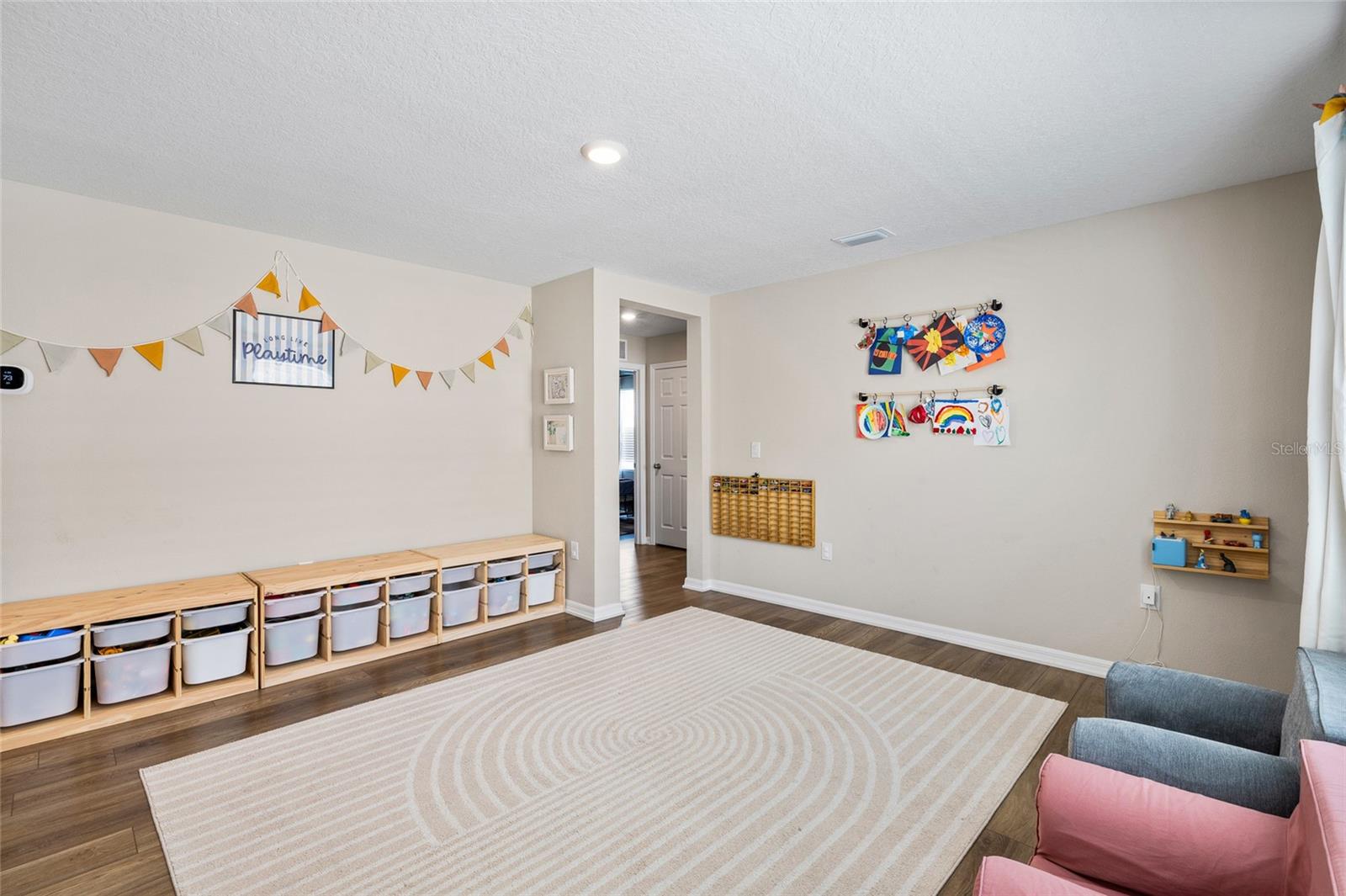 Image 21 of 45 For 12943 Camarillo Place