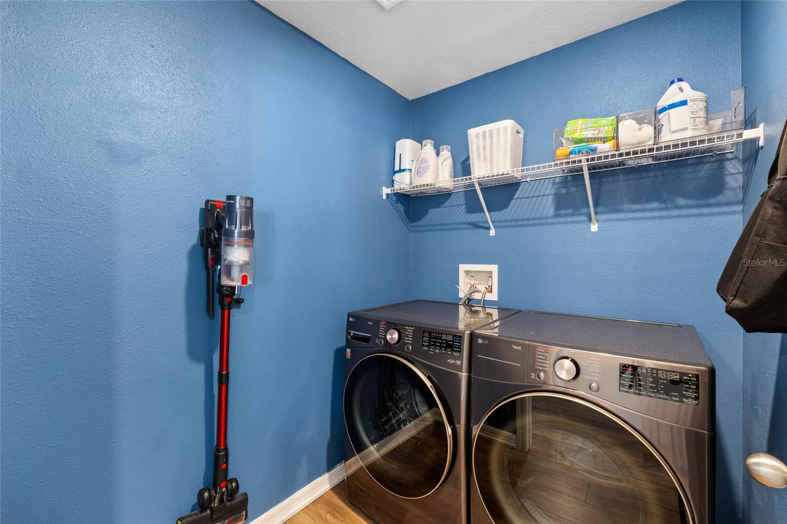 Image 36 of 45 For 12943 Camarillo Place