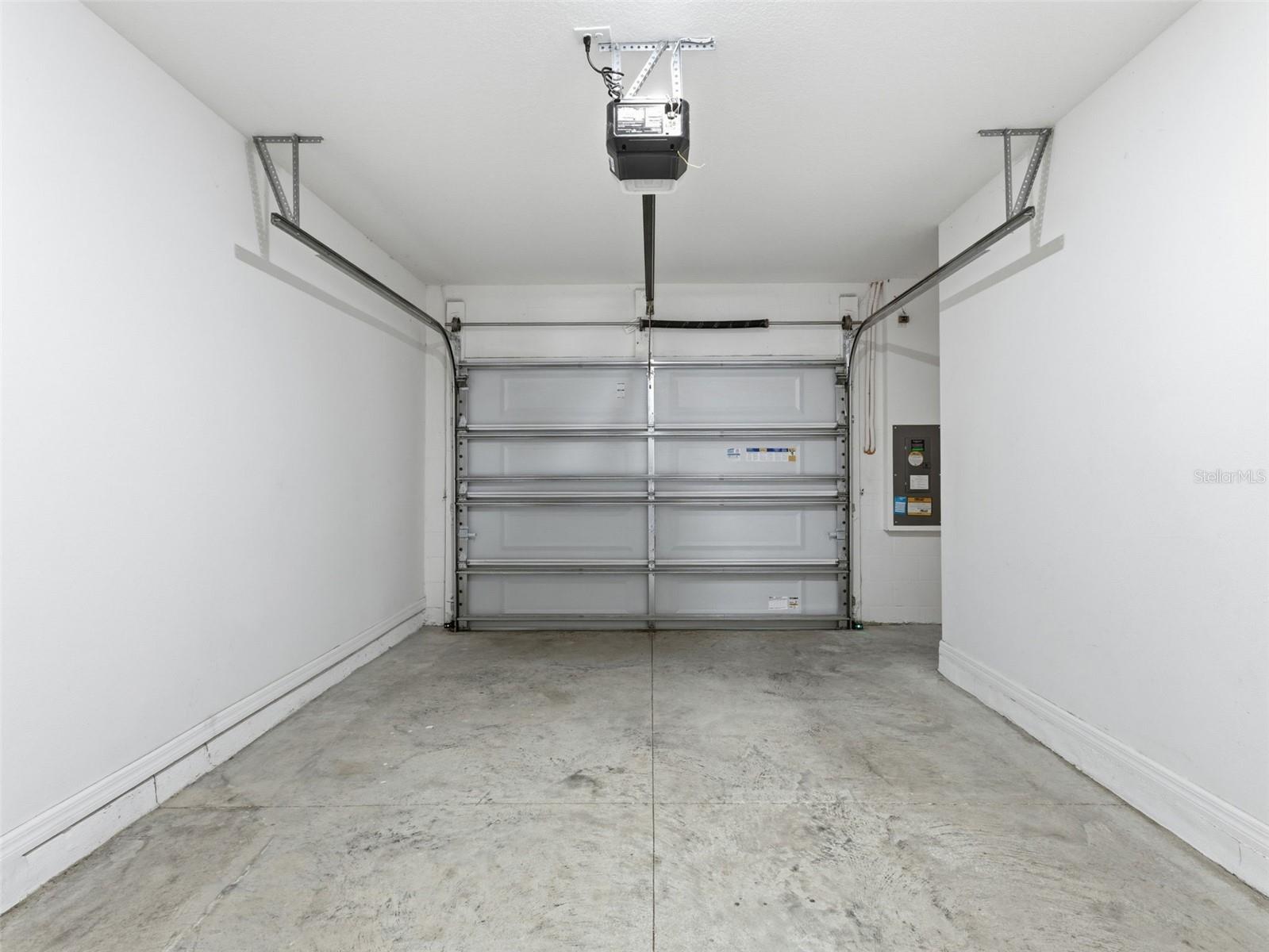 Image 30 of 50 For 32156 Pond Apple Bend