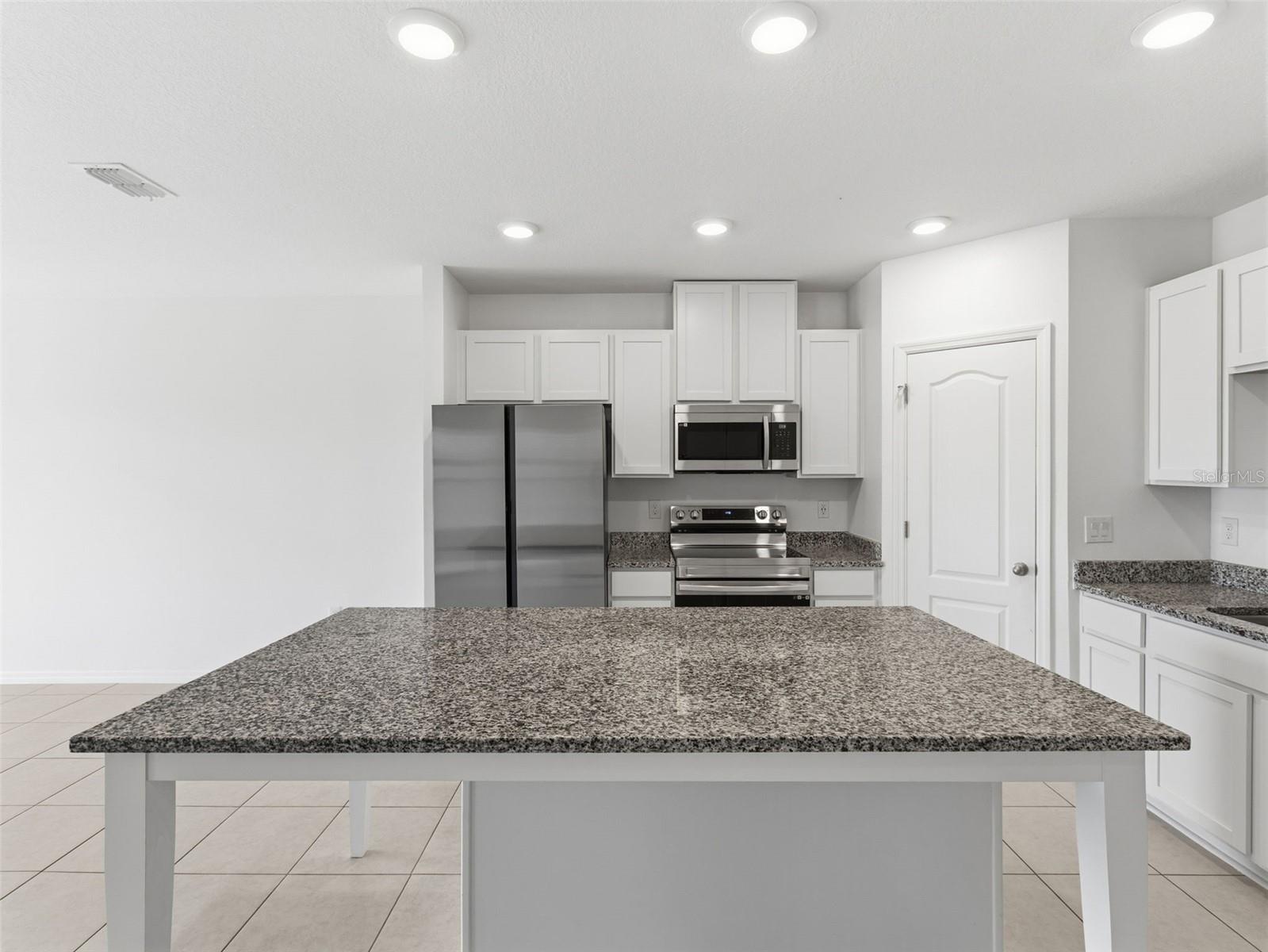 Image 6 of 50 For 32156 Pond Apple Bend