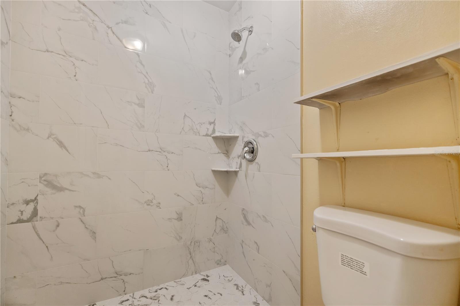 Image 14 of 23 For 7906 George Washington Lane