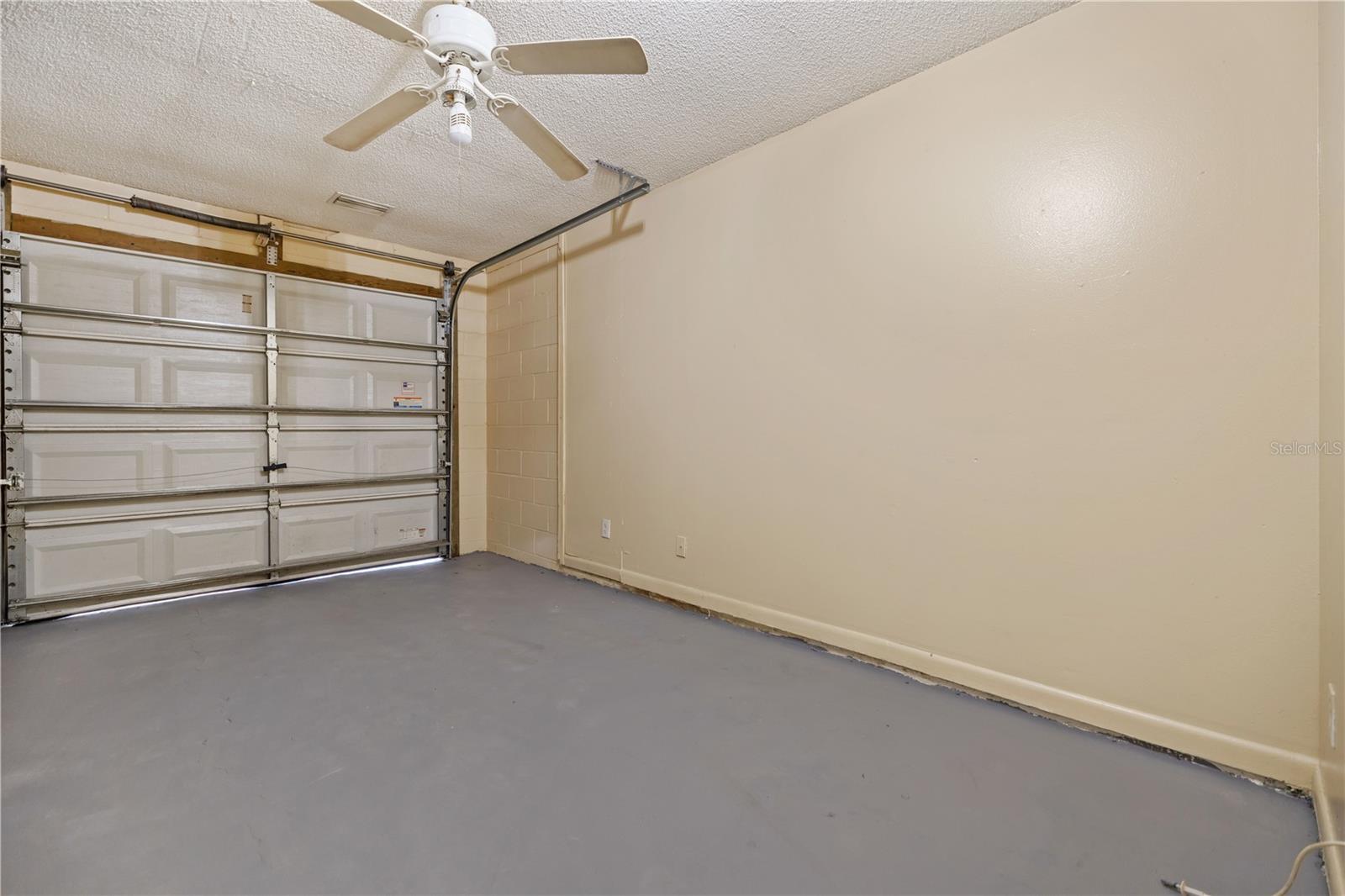 Image 20 of 23 For 7906 George Washington Lane