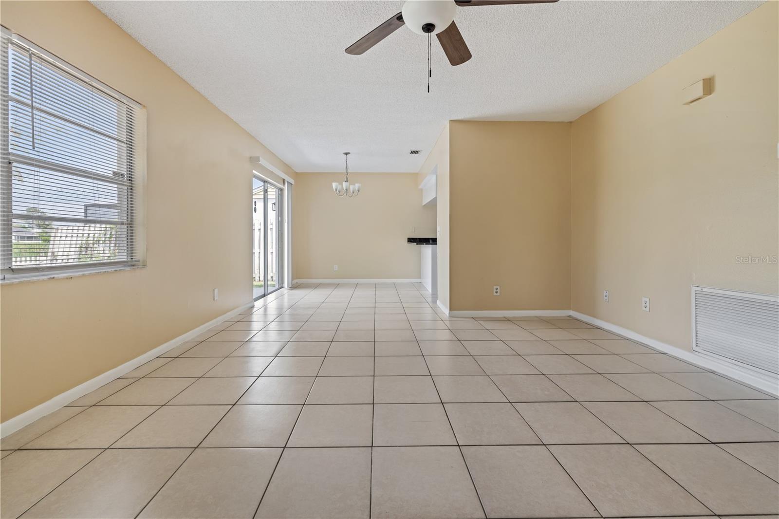 Image 4 of 23 For 7906 George Washington Lane